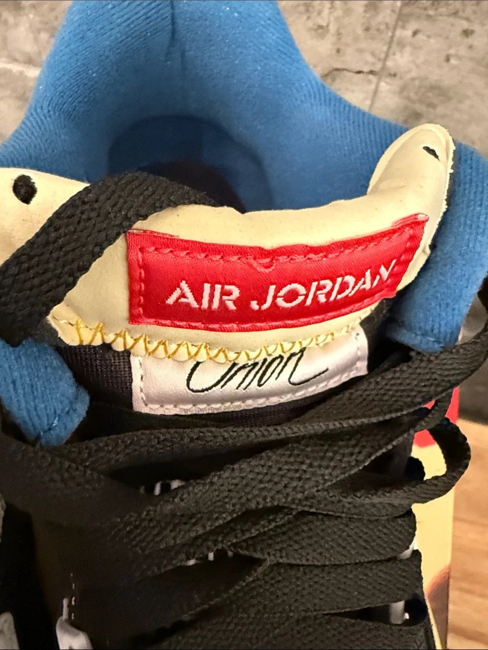 Air Jordan 4 Retro SP Union Off Noir men’s size 9.5